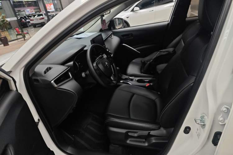 Used Toyota Corolla Cross 2022 2.0L Elite Edition Left Front Seat