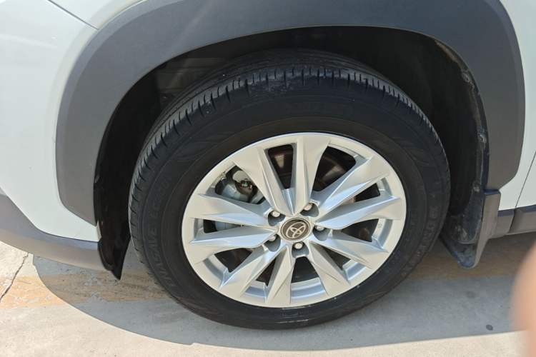 Used Toyota Corolla Cross 2022 2.0L Elite Edition Left Front Wheel Hub