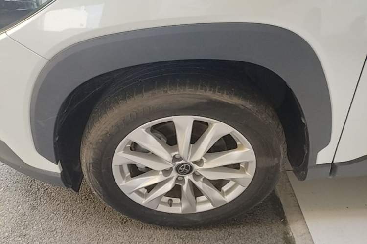 Used Toyota Corolla Cross 2022 2.0L Elite Edition Left Front Wheel Hub