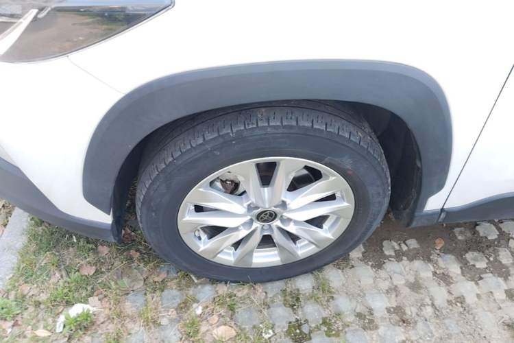 Used Toyota Corolla Cross 2022 2.0L Elite Edition Left Front Wheel Hub