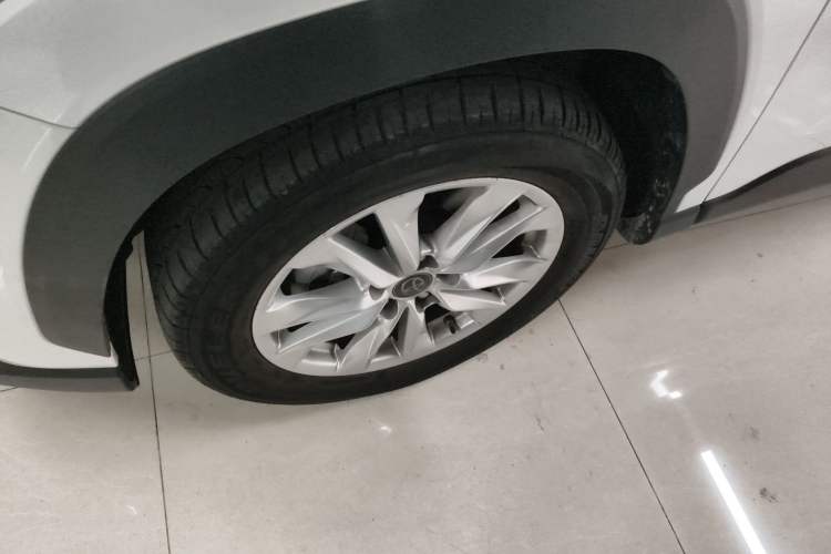 Used Toyota Corolla Cross 2022 2.0L Elite Edition Left Front Wheel Hub