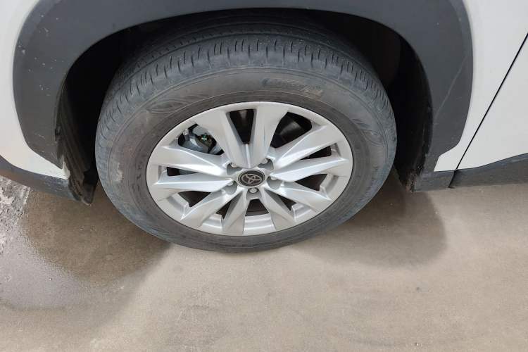 Used Toyota Corolla Cross 2022 2.0L Elite Edition Left Front Wheel Hub