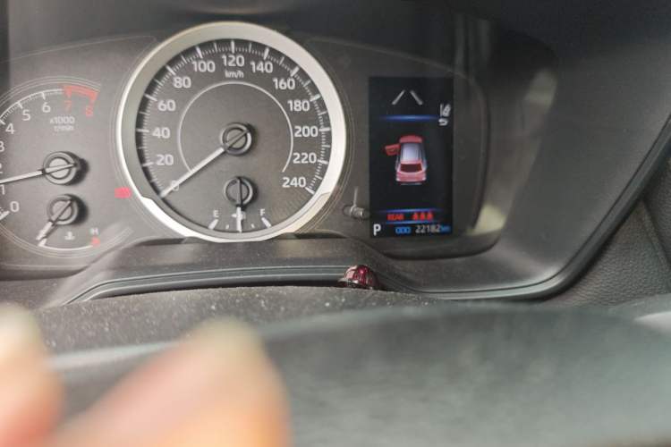 Used Toyota Corolla Cross 2022 2.0L Elite Edition Odometer Close Up