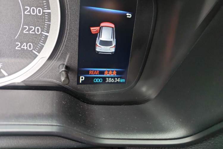 Used Toyota Corolla Cross 2022 2.0L Elite Edition Odometer Close Up