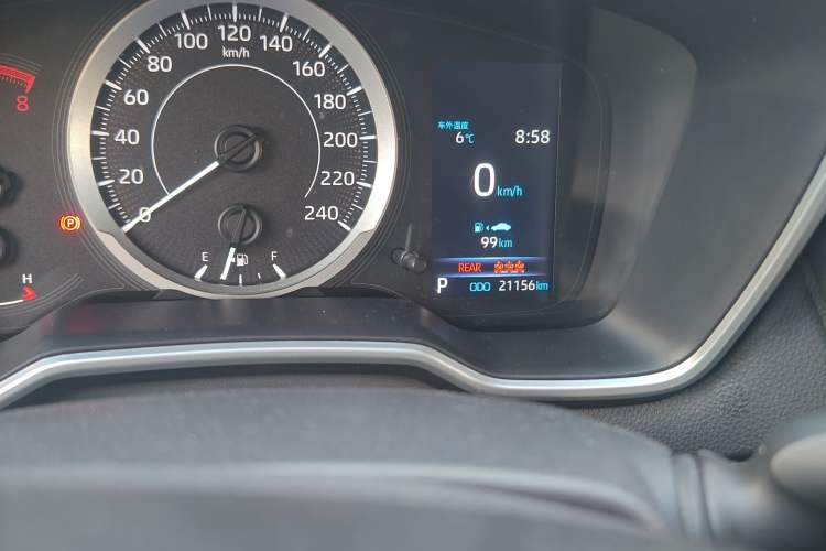 Used Toyota Corolla Cross 2022 2.0L Deluxe Edition Odometer Close Up
