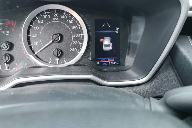 Used Toyota Corolla Cross 2022 2.0L Deluxe Edition Odometer Close Up