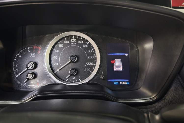 Used Toyota Corolla Cross 2022 2.0L Luxury Edition Odometer Close Up