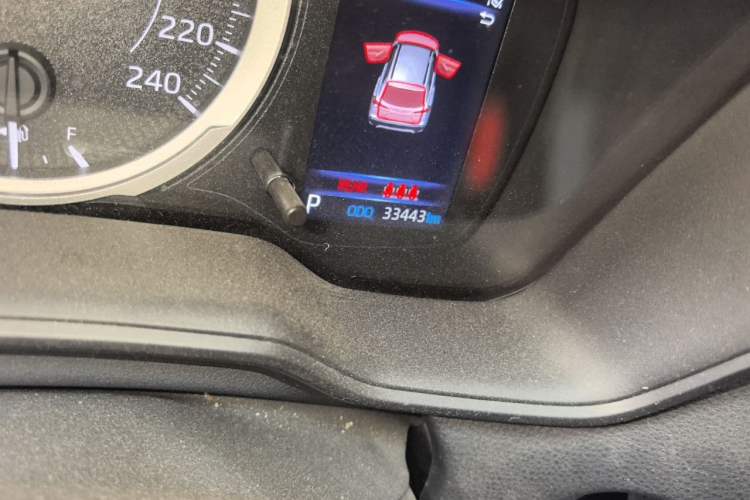 Used Toyota Corolla Cross 2022 2.0L Elite Edition Odometer Close Up