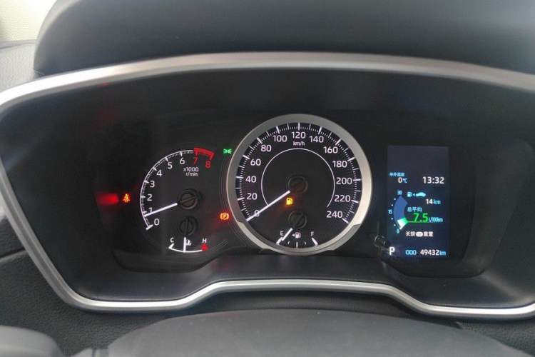 Used Toyota Corolla Cross 2022 2.0L Deluxe Edition Odometer Close Up