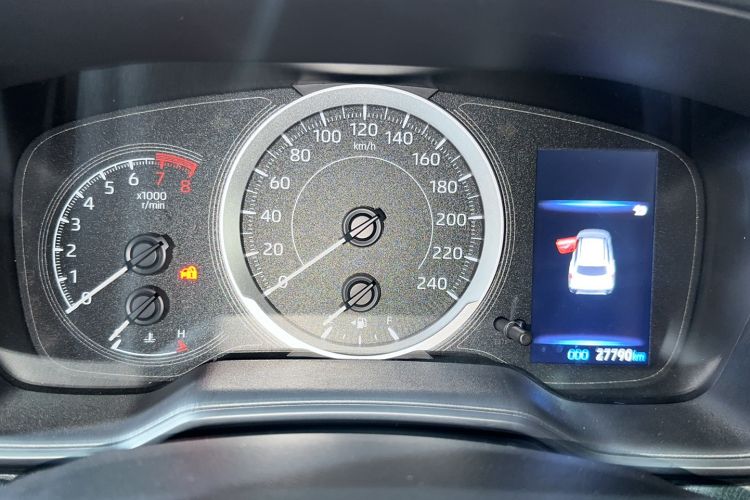 Used Toyota Corolla Cross 2022 2.0L Luxury Edition Odometer Close Up