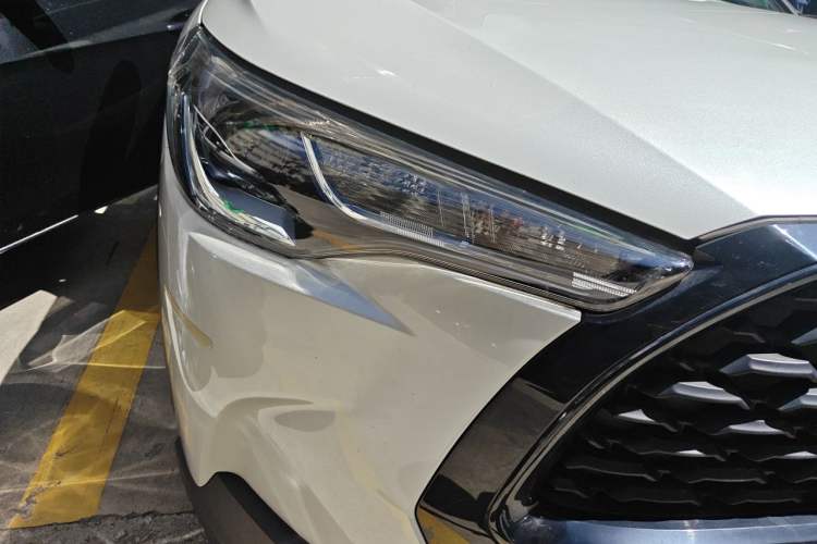Used Toyota Corolla Cross 2022 2.0L Pioneer Edition Right Front Headlight