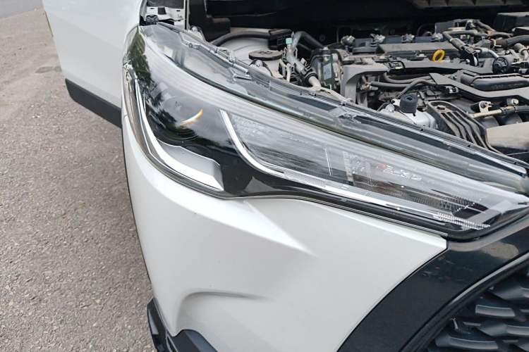 Used Toyota Corolla Cross 2022 2.0L Elite Edition Right Front Headlight