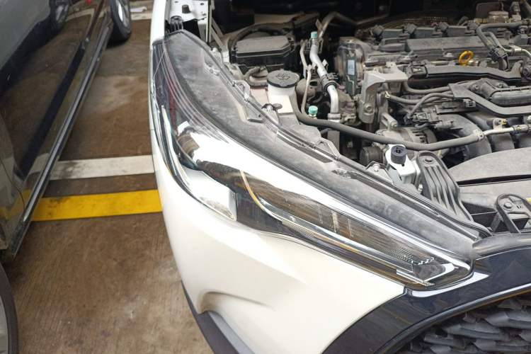 Used Toyota Corolla Cross 2022 2.0L Pioneer Edition Right Front Headlight