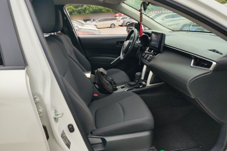 Used Toyota Corolla Cross 2022 2.0L Pioneer Edition Right Front Seat