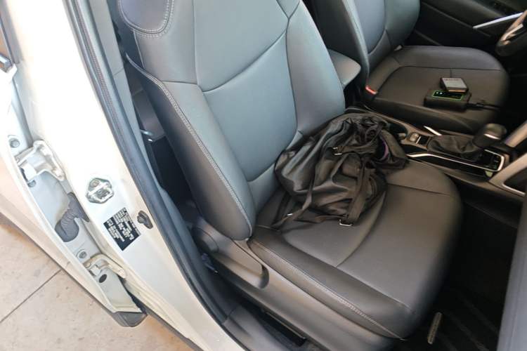 Used Toyota Corolla Cross 2022 2.0L Deluxe Edition Right Front Seat
