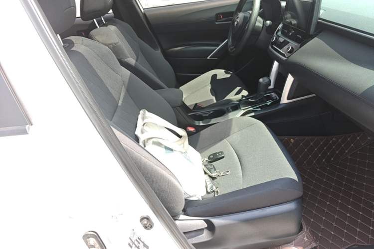 Used Toyota Corolla Cross 2022 2.0L Elite Edition Right Front Seat