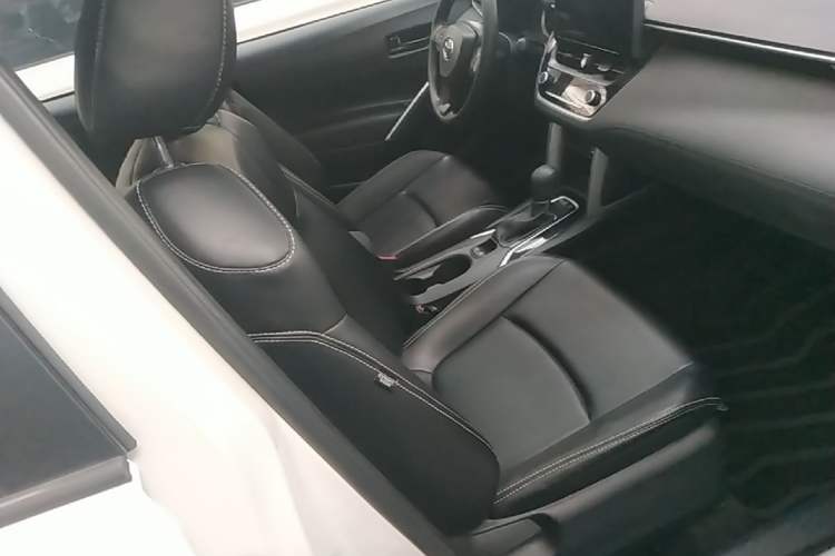 Used Toyota Corolla Cross 2022 2.0L Elite Edition Right Front Seat