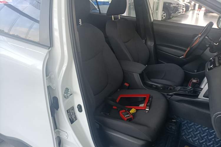 Used Toyota Corolla Cross 2022 2.0L Elite Edition Right Front Seat
