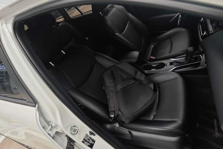 Used Toyota Corolla Cross 2022 2.0L Elite Edition Right Front Seat