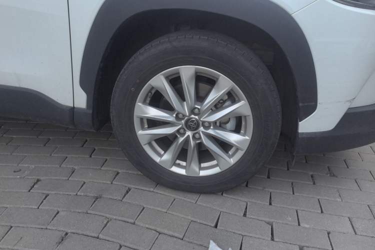 Used Toyota Corolla Cross 2022 2.0L Luxury Edition Right Front Wheel Hub
