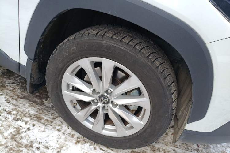 Used Toyota Corolla Cross 2022 2.0L Elite Edition Right Front Wheel Hub
