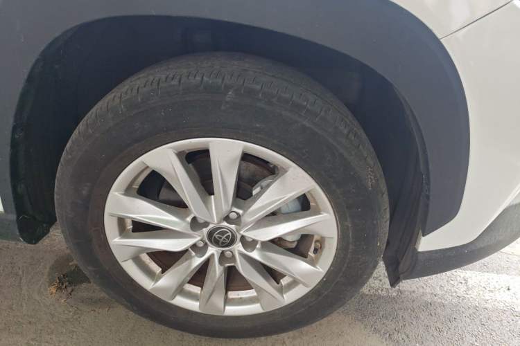 Used Toyota Corolla Cross 2022 2.0L Elite Edition Right Front Wheel Hub