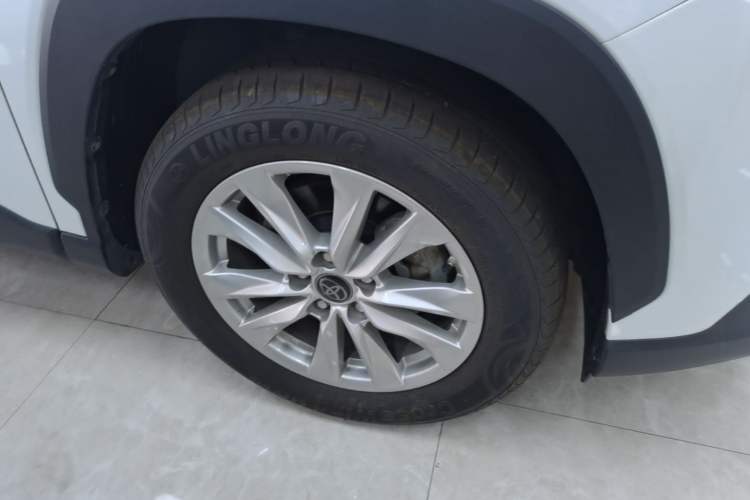 Used Toyota Corolla Cross 2022 2.0L Elite Edition Right Front Wheel Hub