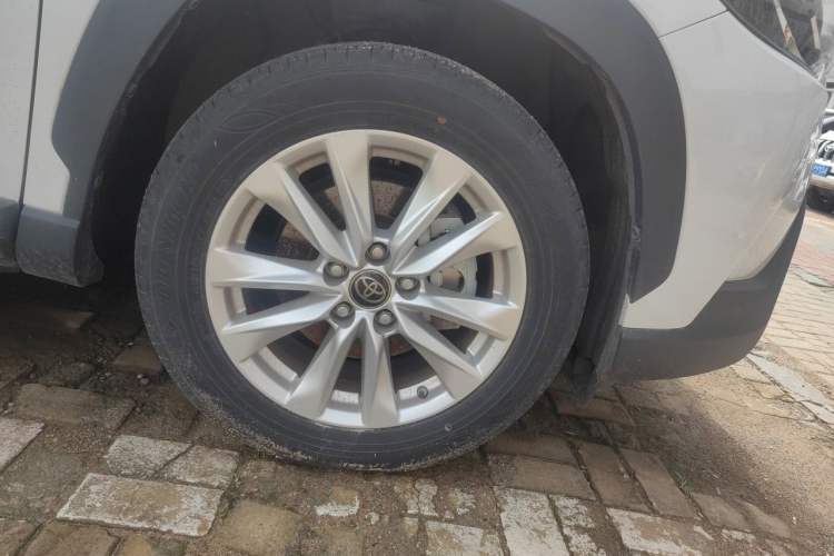 Used Toyota Corolla Cross 2022 2.0L Elite Edition Right Front Wheel Hub