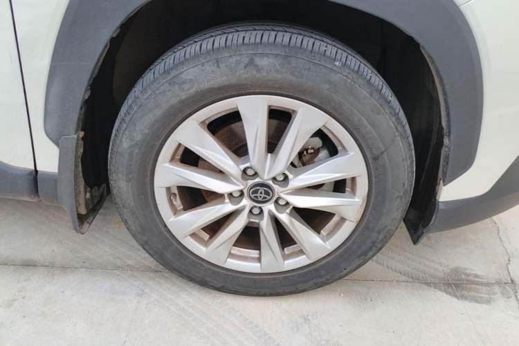 Used Toyota Corolla Cross 2022 2.0L Deluxe Edition Right Front Wheel Hub