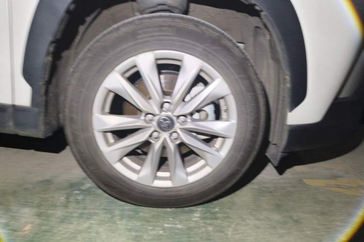 Used Toyota Corolla Cross 2022 2.0L Pioneer Edition Right Front Wheel Hub