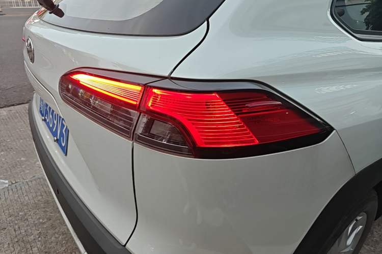 Used Toyota Corolla Cross 2022 2.0L Luxury Edition Right Rear Taillight
