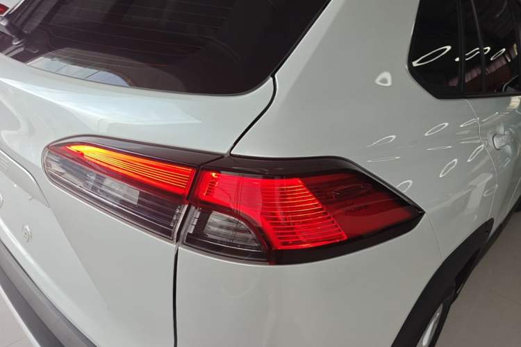 Used Toyota Corolla Cross 2022 2.0L Luxury Edition Right Rear Taillight