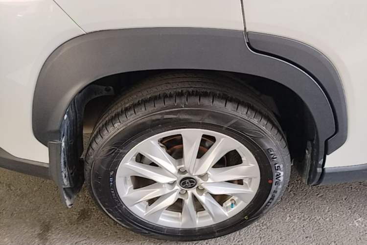 Used Toyota Corolla Cross 2022 2.0L Pioneer Edition Right Rear Wheel Hub