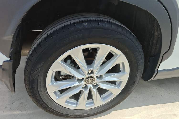 Used Toyota Corolla Cross 2022 2.0L Elite Edition Right Rear Wheel Hub