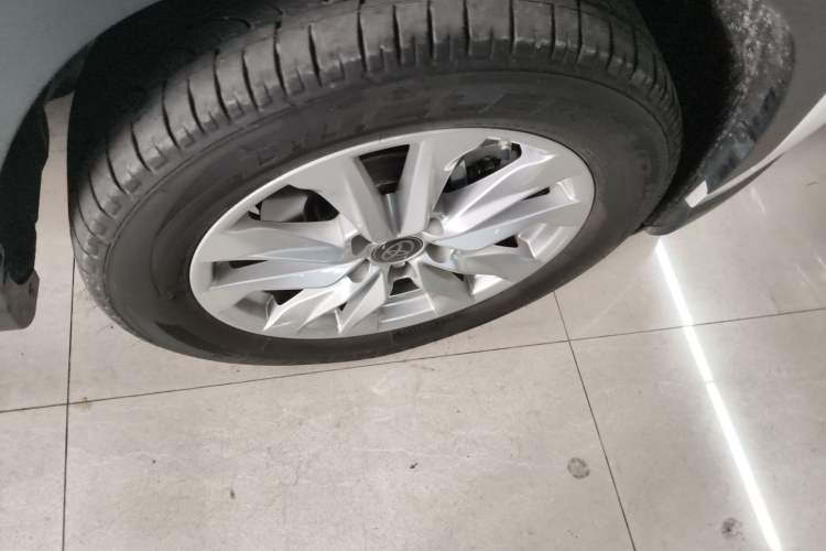 Used Toyota Corolla Cross 2022 2.0L Elite Edition Right Rear Wheel Hub