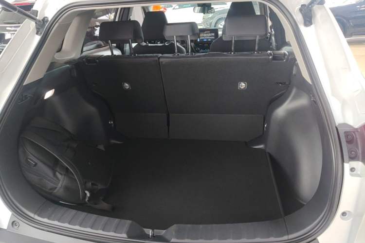 Used Toyota Corolla Cross 2022 2.0L Luxury Edition Trunk