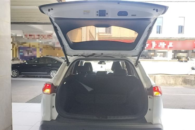 Used Toyota Corolla Cross 2022 2.0L Elite Edition Trunk