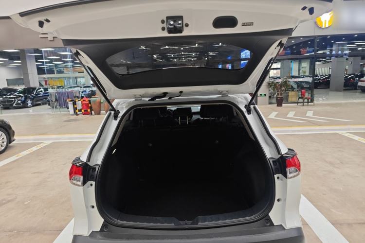 Used Toyota Corolla Cross 2022 2.0L Elite Edition Trunk