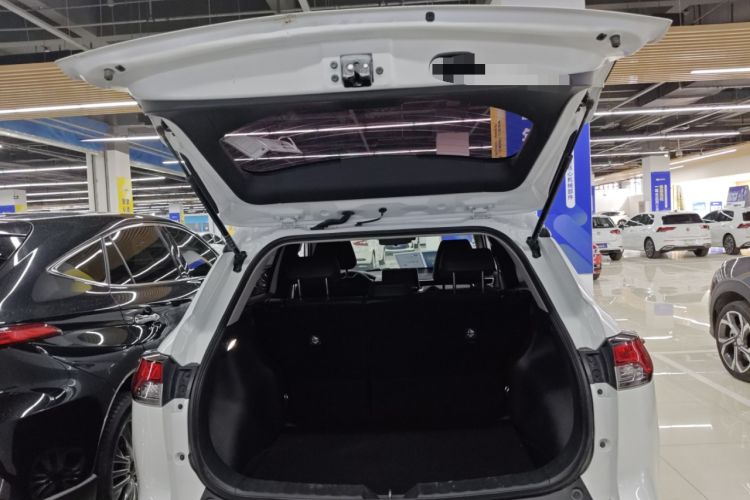 Used Toyota Corolla Cross 2022 2.0L Deluxe Edition Trunk