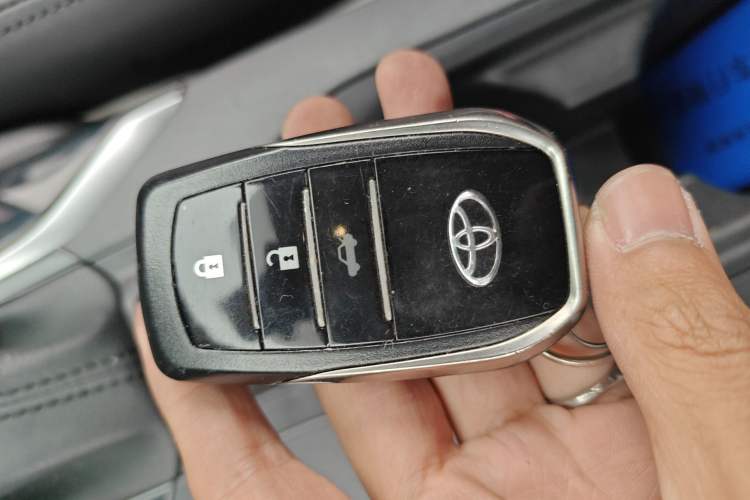 Used Toyota Corolla Cross 2022 2.0L Pioneer Edition Vehicle Key