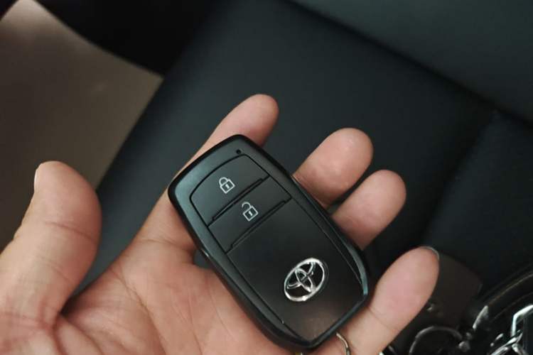Used Toyota Corolla Cross 2022 2.0L Luxury Edition Vehicle Key