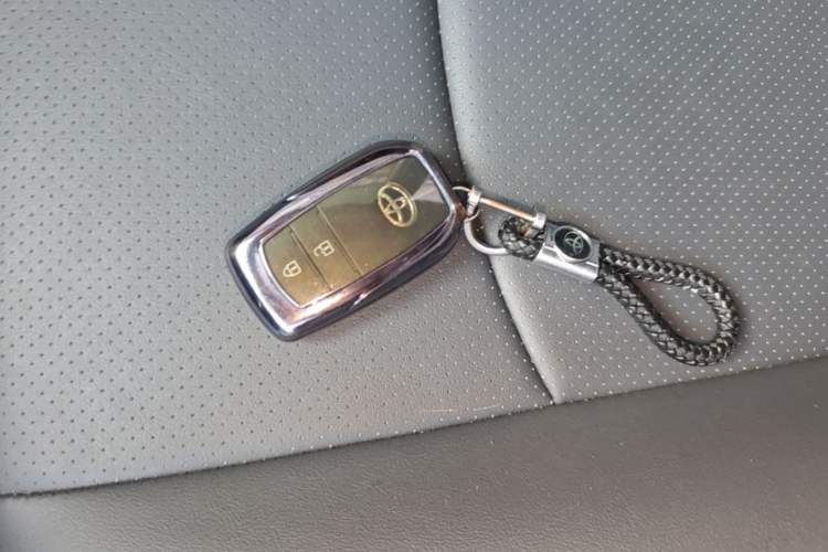 Used Toyota Corolla Cross 2022 2.0L Luxury Edition Vehicle Key