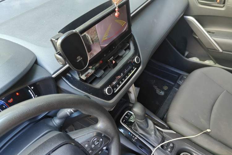 Used Toyota Corolla Cross 2023 2.0L Elite Edition Audio And AC Panel