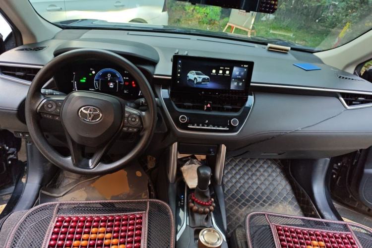 Used Toyota Corolla Cross 2023 Dual-Motor 2.0L Pioneer Edition Center Console