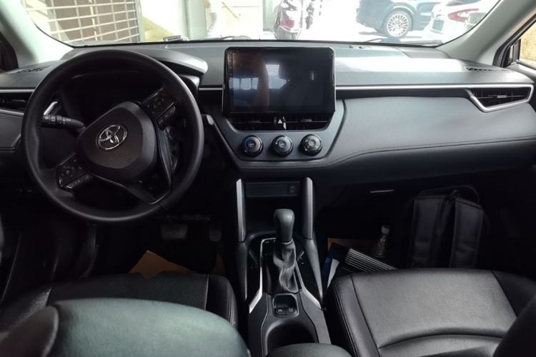 Used Toyota Corolla Cross 2023 2.0L Pioneer Edition Center Console