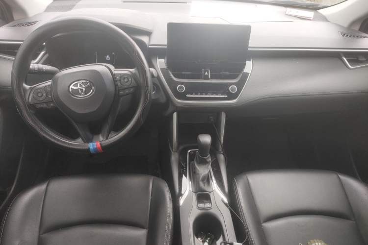 Used Toyota Corolla Cross 2023 Dual-Motor 2.0L Elite Edition Center Console