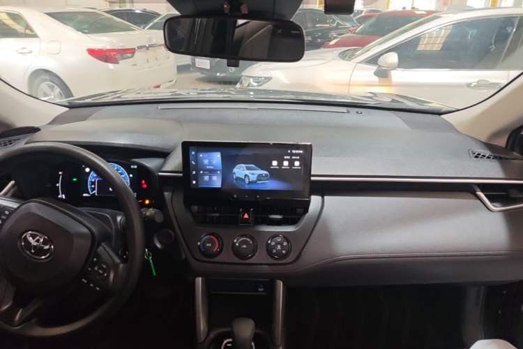 Used Toyota Corolla Cross 2023 2.0L Pioneer Edition Center Console
