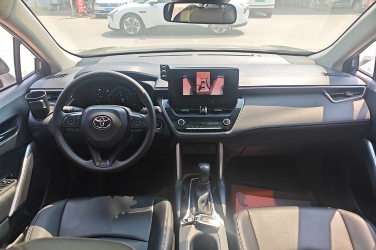 Used Toyota Corolla Cross 2023 2.0L Elite Edition Center Console