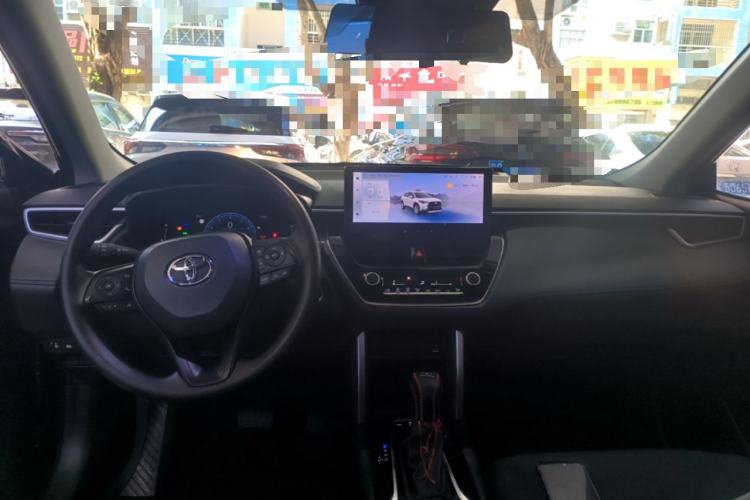Used Toyota Corolla Cross 2023 2.0L Elite Edition Center Console