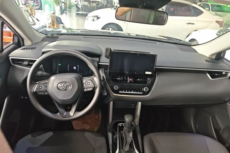 Used Toyota Corolla Cross 2023 Dual-Motor 2.0L Pioneer Edition Center Console
